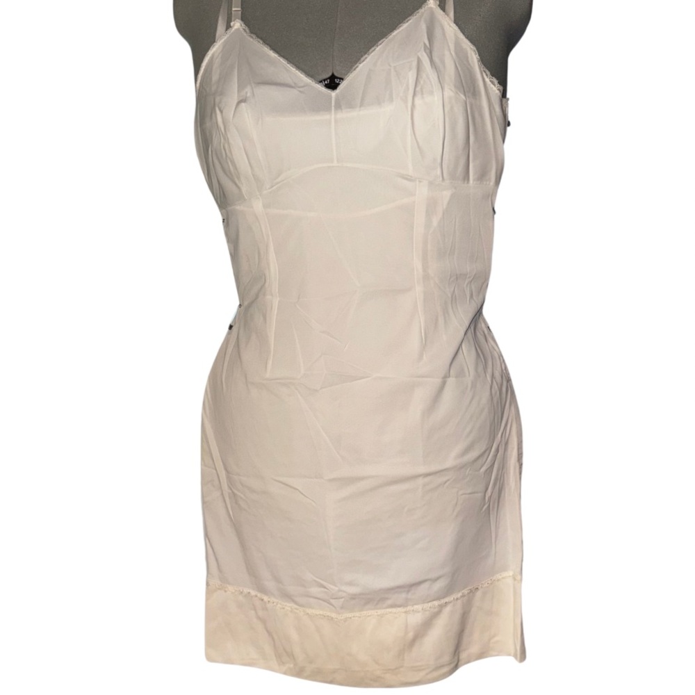 Vintage White Slip Dress – Witch’s Undergarment / Ritual Lingerie – $35
